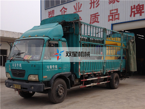 木材粉碎機發(fā)貨現(xiàn)場