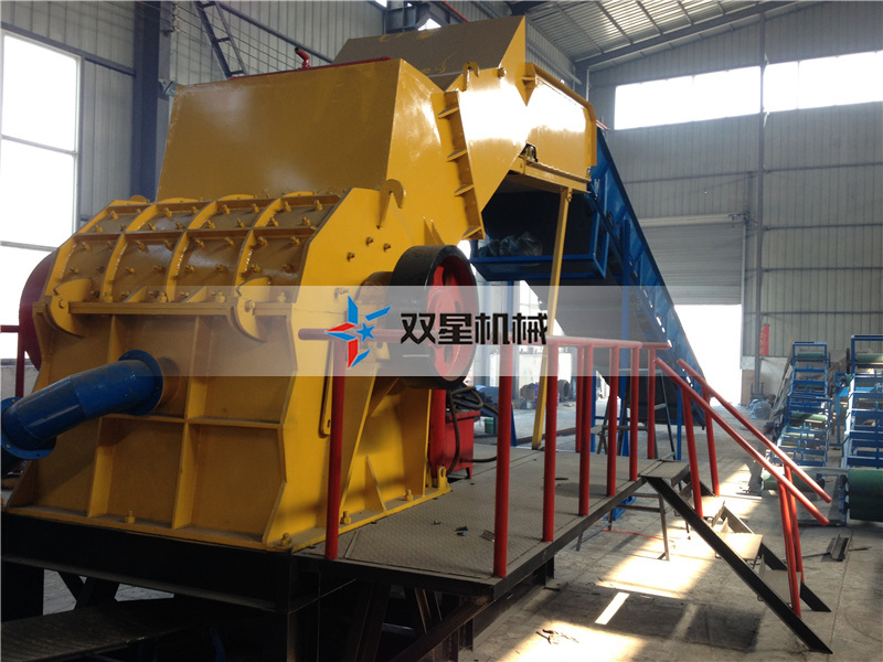 金屬粉碎機型號中輸送機該如何配置