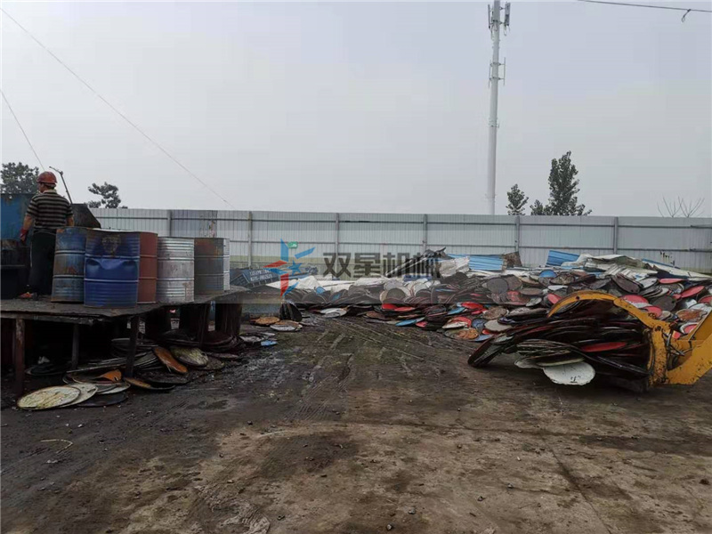 油桶粉碎機生產線