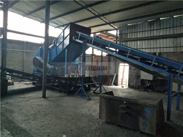 廢金屬粉碎機(jī)設(shè)備河北邢臺(tái)客戶安裝現(xiàn)場