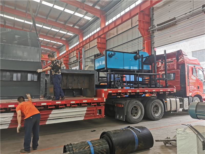 <a href='http://m.jlysxjy.com/' target='_blank'><span>金屬粉碎機(jī)</span></a>廠家1600型設(shè)備發(fā)貨