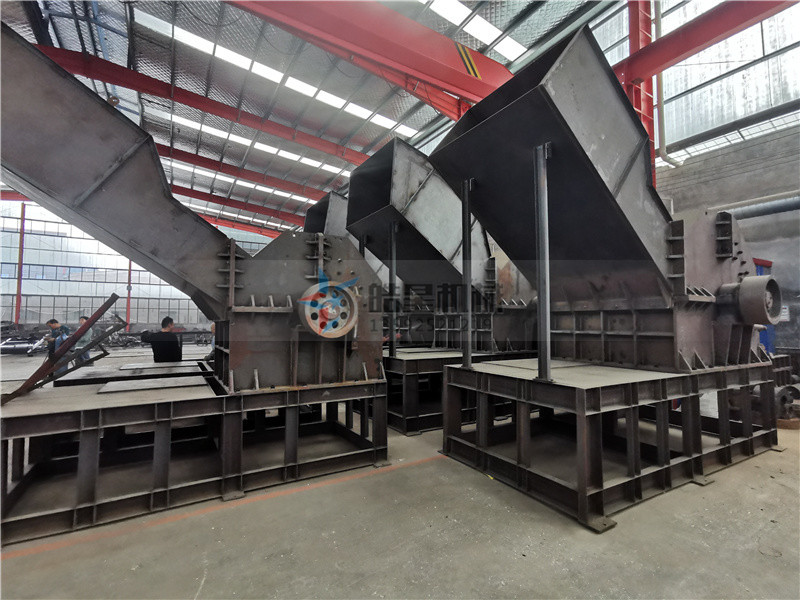 金屬粉碎機(jī)廠家生產(chǎn)現(xiàn)場(chǎng)