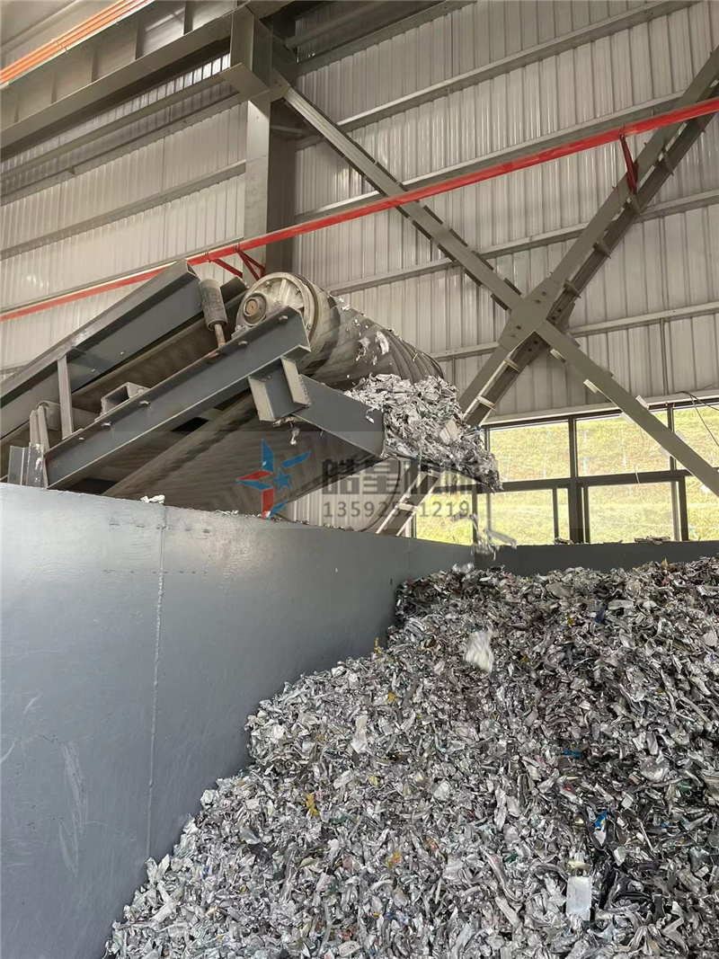 廢鋼粉碎機(jī)設(shè)備加工二級料怎么提高利潤